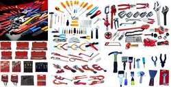 Hand Tools from LEADERS GCC -