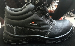 workmaster safety shoes UAE