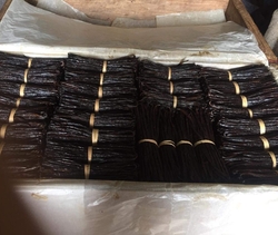 Madagascar bourbon vanilla beans from RIAVANILLE SARL