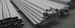 STAINLESS STEEL SQUARE TUBING