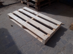 wooden pallets-  from DUBAI PALLETS