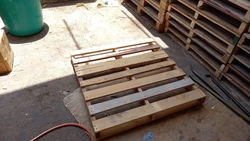 cheap wooden pallets from DUBAI PALLETS