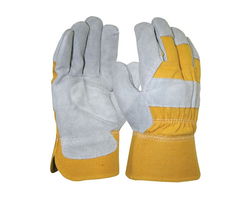 Safety Gloves from MADAR BUILDING MATERIALS