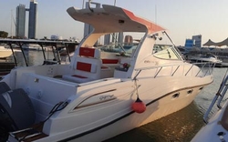 Yacht Cruising in Abu Dhabi