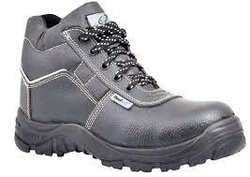 SAFETY SHOES from EXCEL TRADING LLC (OPC)