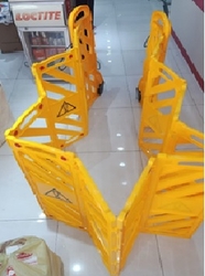 FOLDABLE BARRIER  from EXCEL TRADING LLC (OPC)