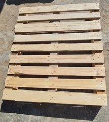 pallets wooden Dubai from DUBAI PALLETS