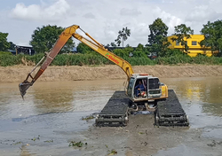 Amphibious Excavator from ACE CENTRO ENTERPRISES