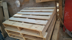 used wooden pallets 0555450341 from USED WOODEN PALLETS DUBAI
