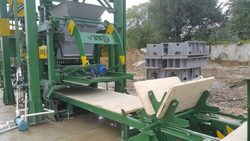 HOLLOW BLOCK – PAVING BLOCK MACHINE (AUTOMATIC) $245.000