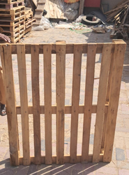 wooden pallets 0555450341 used