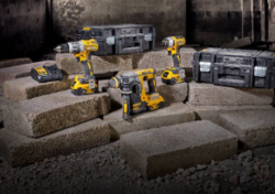 18V XR® 3-Tool Brushless Combo Kit - 3 x 5Ah