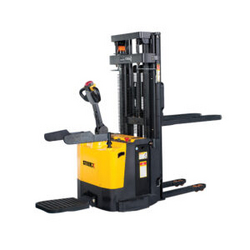 STEERX FULL ELECTRIC WALKIE STACKER – HEAVY DUTY Model: SEST15T-5500