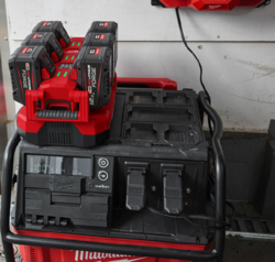 M18™ Mobile Packout™ Six-bay Rapid Charger (m18 Mpc6)