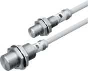 Omron Inductive Threaded Barrel Proximity Sensor, M8, 1.5 mm Detection, PNP NO, 12 ? 24 V dc