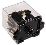 Omron Plug In Latching Power Relay, 24V dc Coil, 5A Switching Current, DPDT